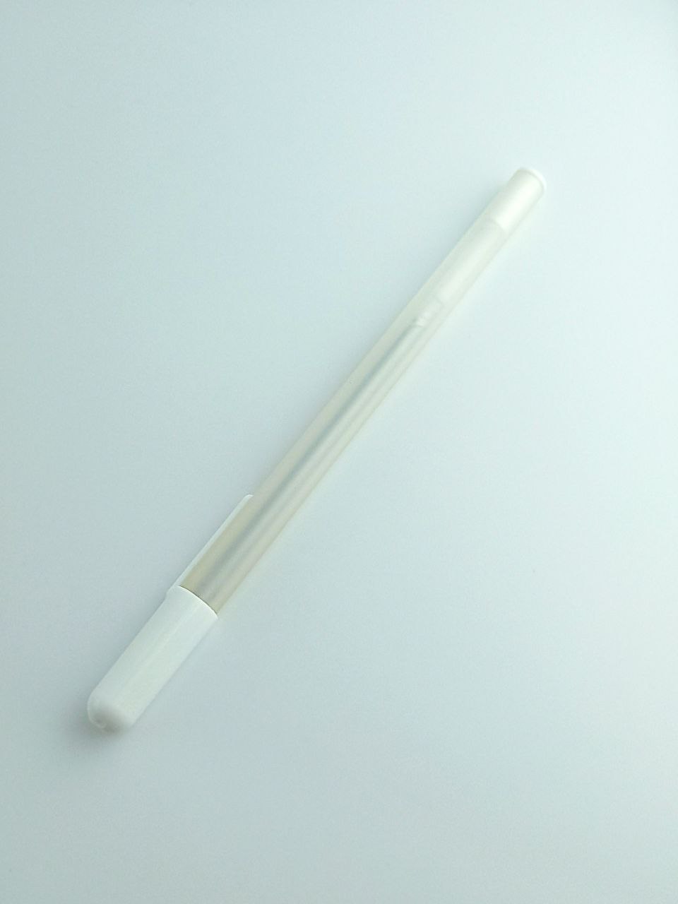 Lapiz con tinta gel blanca o metálica - Imagen 2